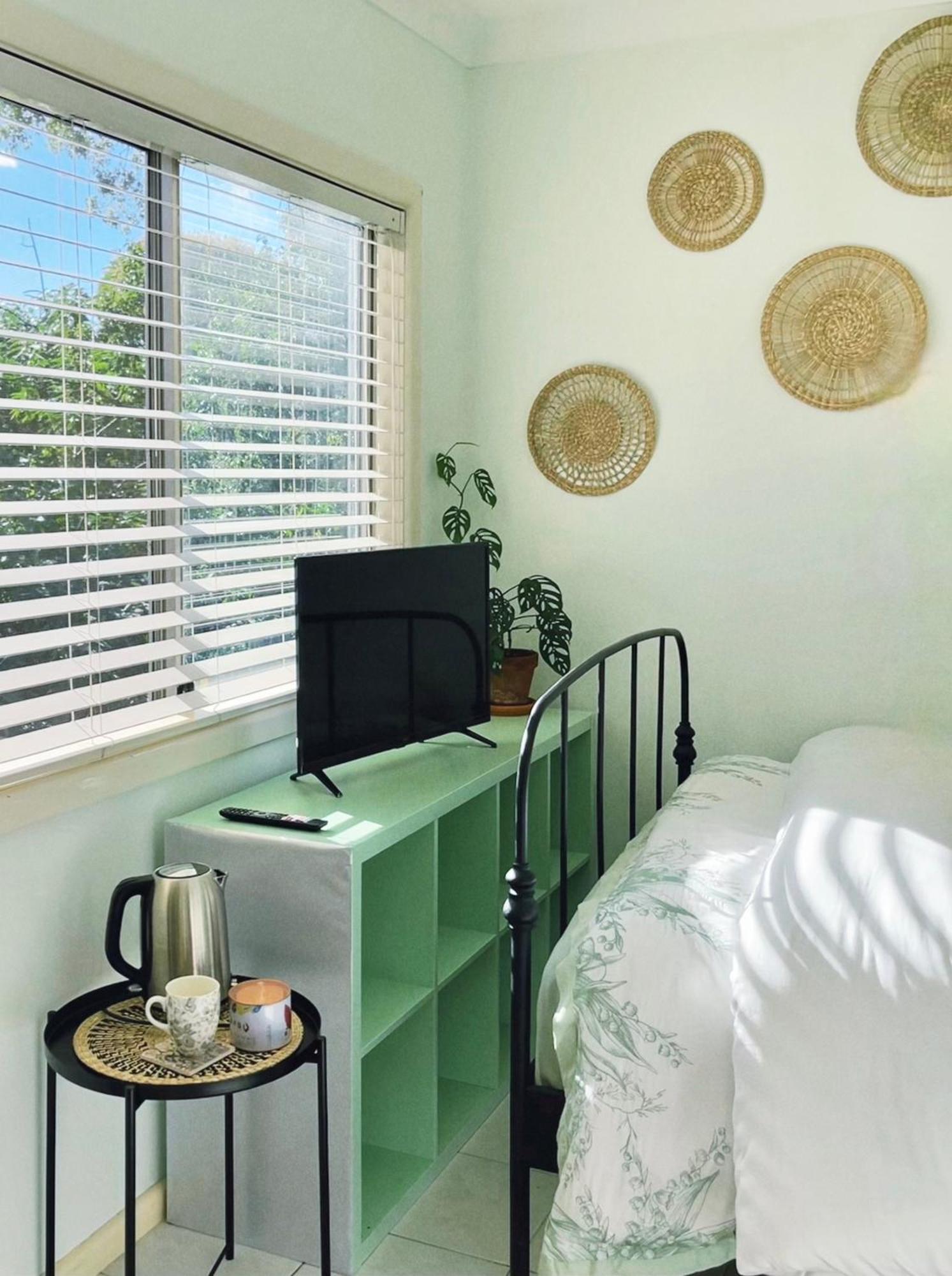Private Bath Garden View Guest Pet Friendly * Sydney
