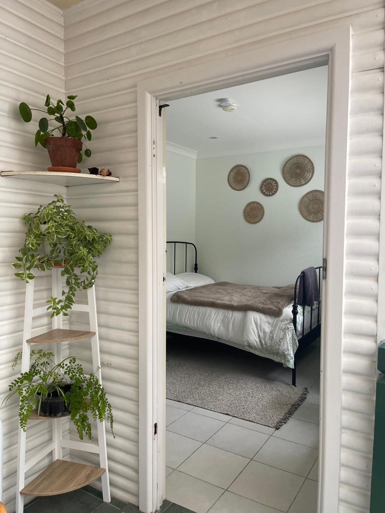 Homestay Private Bath Garden View Guest Pet Friendly